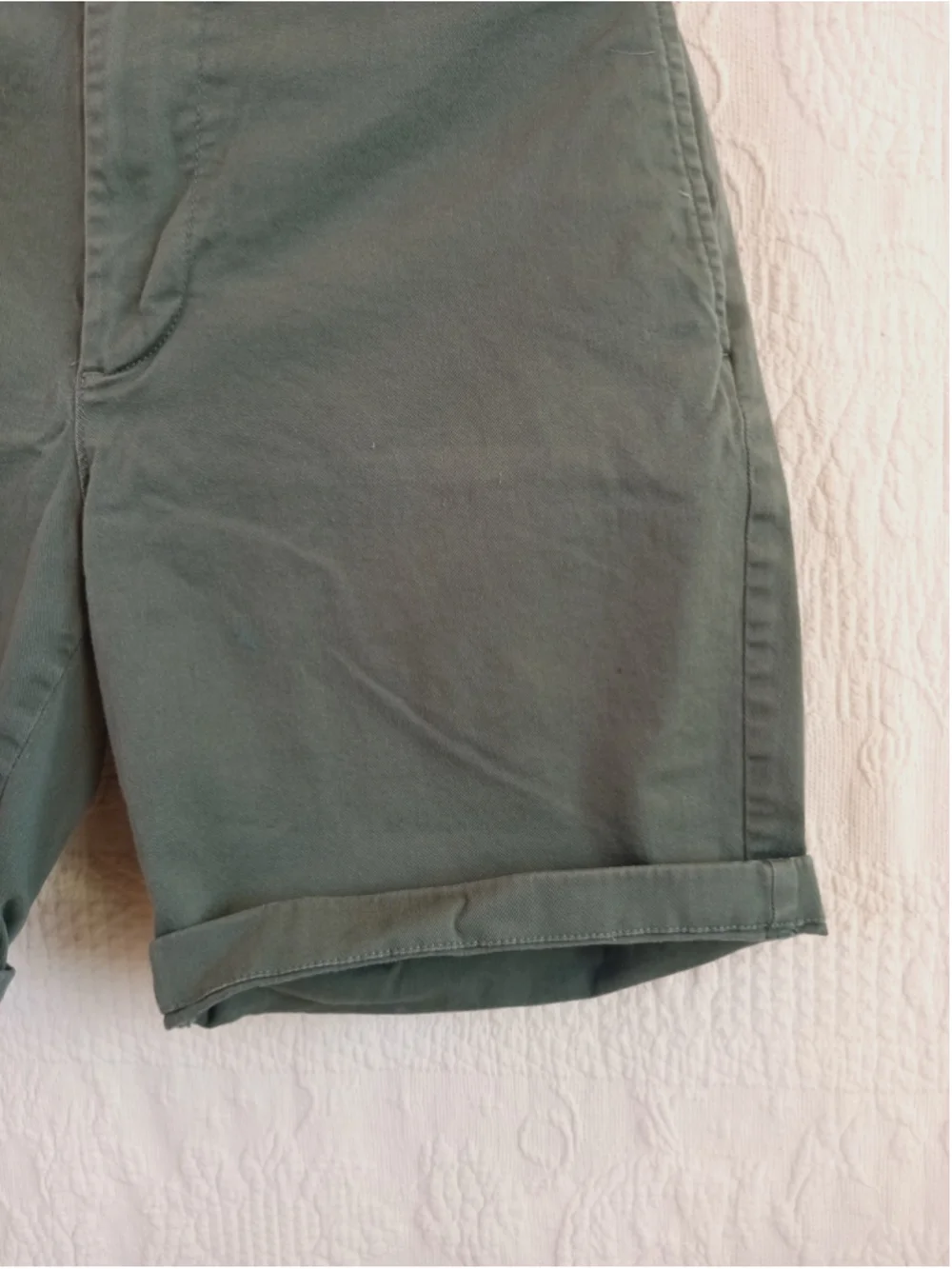 J.crew Flat Front Chino Shorts laurel Green 34 waist 9in Inseam gender neutral